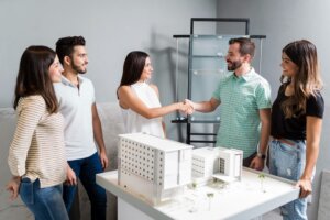  5 Factors to Consider While Purchasing a Flat for Future Resale